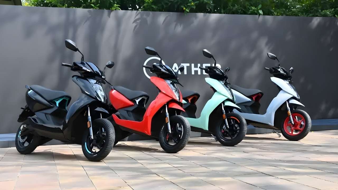 Ather 450X Electric Scooter Launched with 85–161 km Range, Fast Charging, Price ₹1.29L–₹1.56L