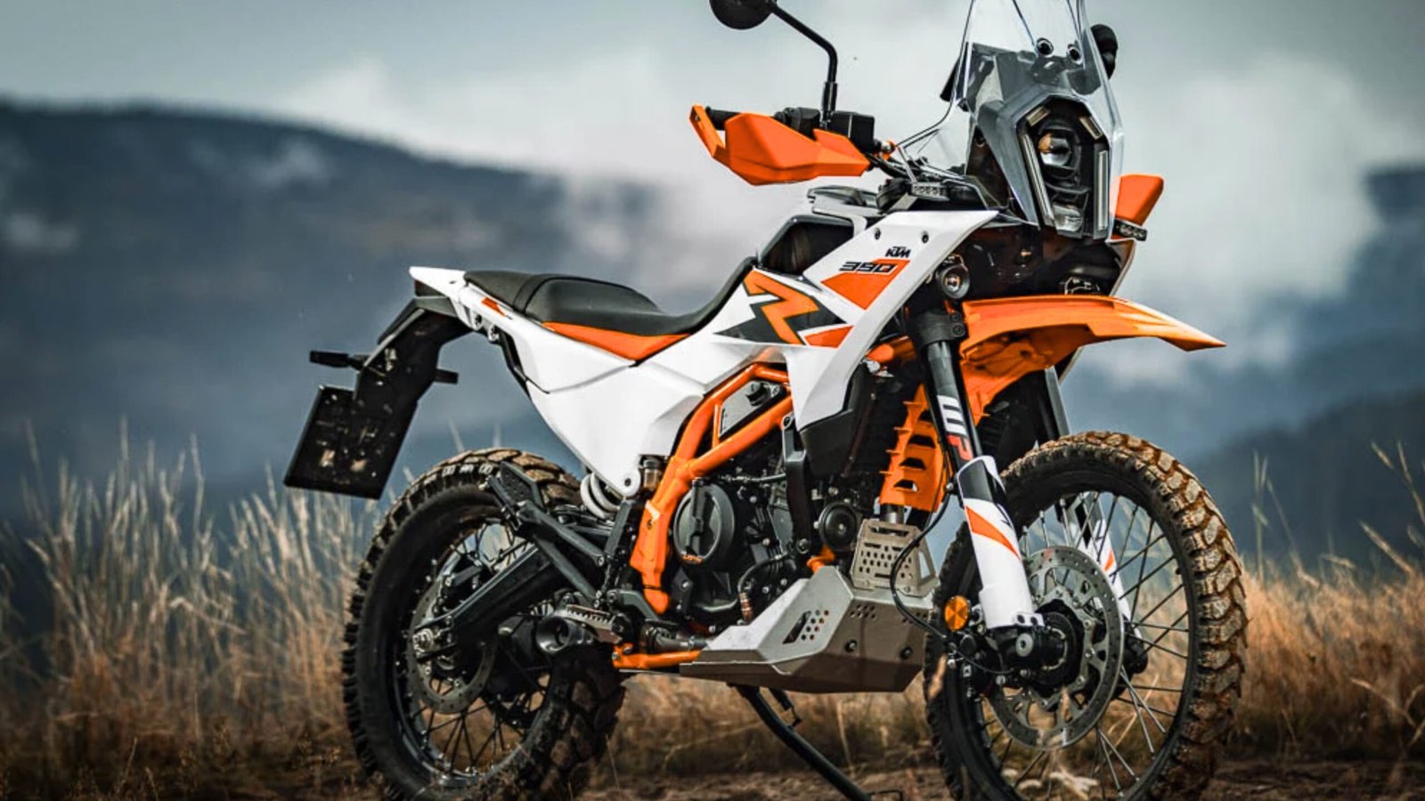 KTM 390 Duke 2026 Launched: 399cc Street Bike With 35 km/l Mileage From ₹2.98 Lakh